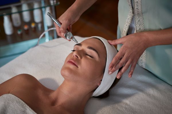 Soin Rejuvenate Anti-Ageing par Intraceuticals 60 Minutes