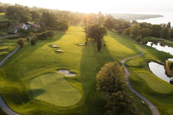 Green-fee 18 trous, pour les Non Licenciés FFGOLF, The Champions Course - Haute Saison