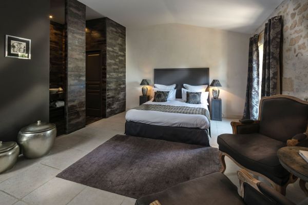 Séjour chambre standard haute saison